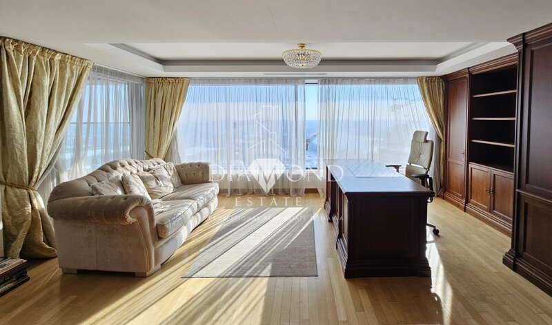 Penthouse exclusivist, cinema, jacuzzi, terase, Upground.